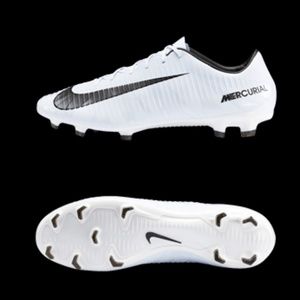 NIKE Soccer Cleats